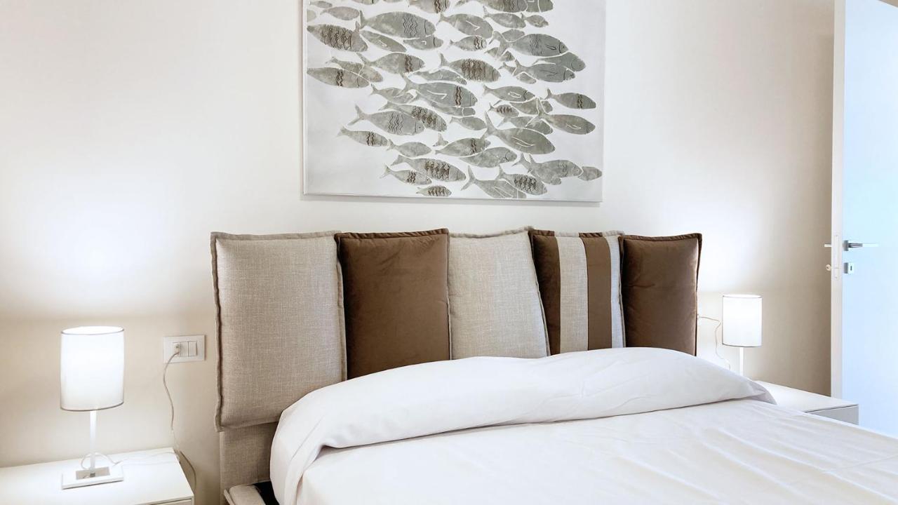 Fronte Mare Suites - Argonautivacanze ปอร์โตแฟร์ราโย ภายนอก รูปภาพ
